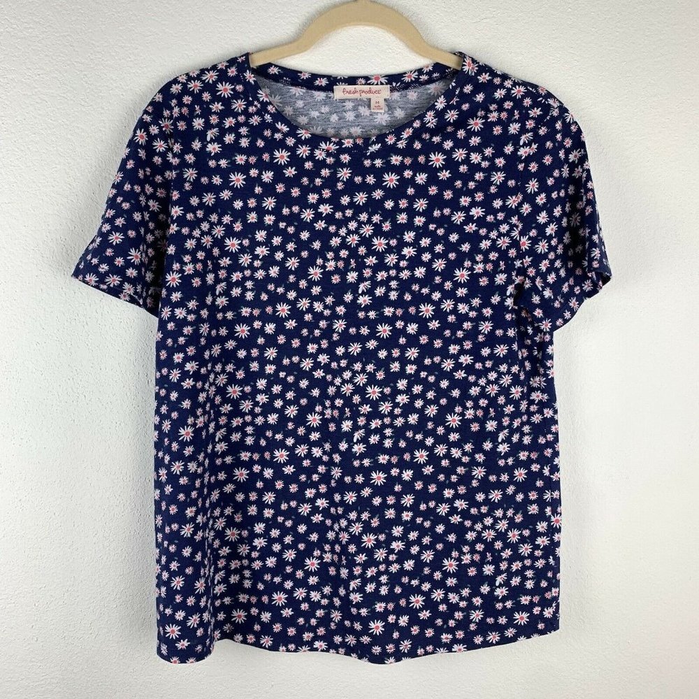 Fresh Produce Women's M Blue Red White Floral Print Tee Shirt Top